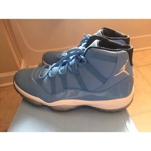 Pantone retro 11s